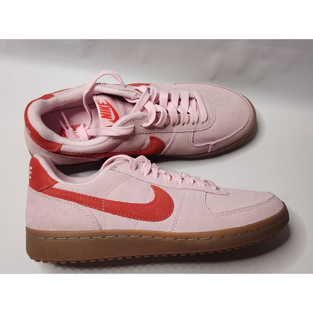Nike Lace-Up Women’s Sneakers Pink Size 9